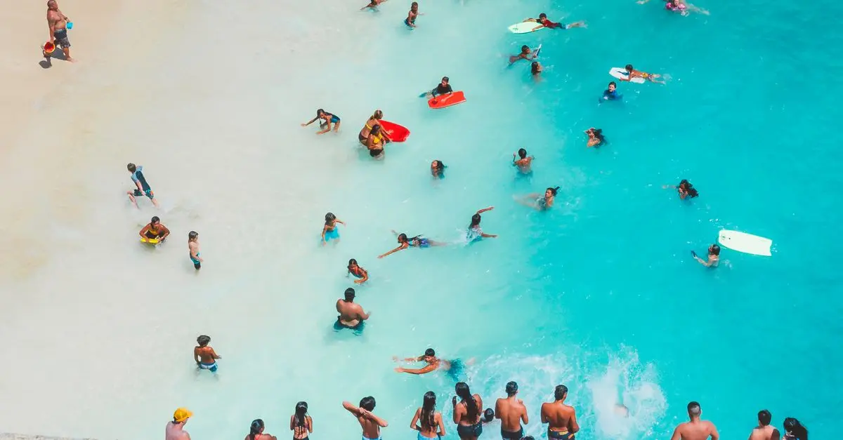 How to Organize a Leisurely Day at the Beach